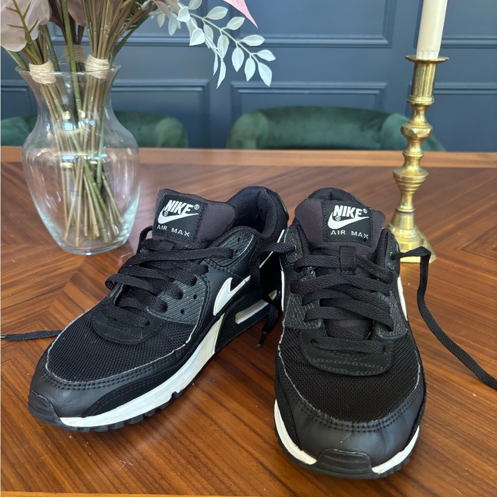 Nike Black and White Air Max 90 - Women’s 9